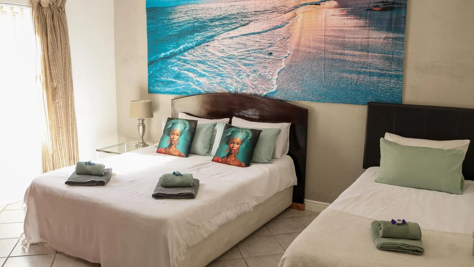 Big Five Apartement Somerset West Bed and breakfast